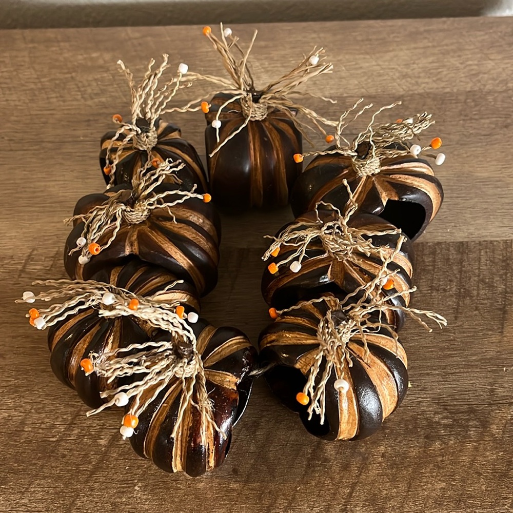 Set of 8 Pier 1 Imports pumpkin Napkin Rings Wood fall festive autumn